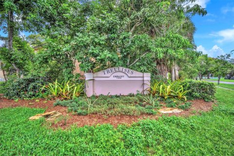 Villa ou maison à vendre à Cooper City, Floride: 4 chambres, 193.61 m2 № 1933088 - photo 22