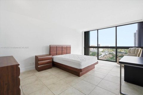 Copropriété à vendre à Aventura, Floride: 3 chambres, 173.73 m2 № 1968990 - photo 9