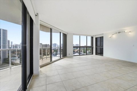 Copropriété à vendre à Aventura, Floride: 3 chambres, 173.73 m2 № 1968990 - photo 5