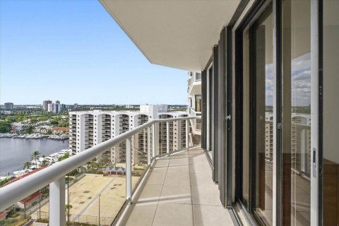 Copropriété à vendre à Aventura, Floride: 3 chambres, 173.73 m2 № 1968990 - photo 4