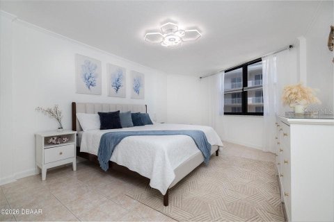 Condo in Ormond Beach, Florida, 2 bedrooms  № 2384034 - photo 13