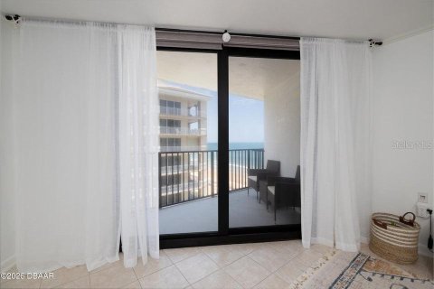 Condo in Ormond Beach, Florida, 2 bedrooms  № 2384034 - photo 7