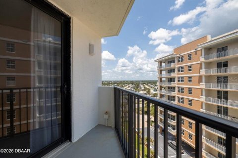 Condo in Ormond Beach, Florida, 2 bedrooms  № 2384034 - photo 25