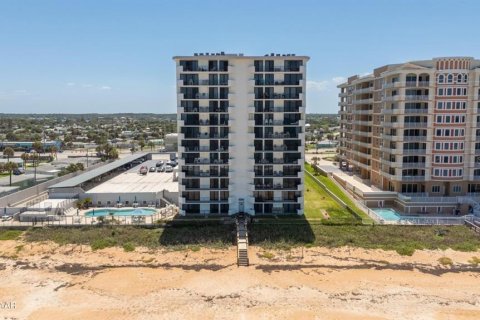 Condo in Ormond Beach, Florida, 2 bedrooms  № 2384034 - photo 27