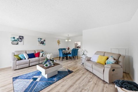 Condominio en alquiler en Coral Springs, Florida, 3 dormitorios, 133.78 m2 № 2251719 - foto 16