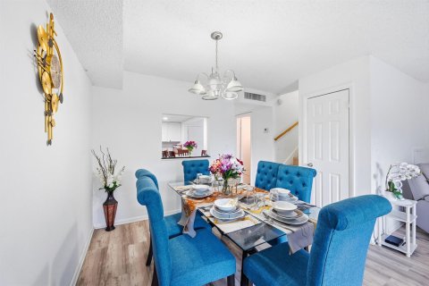 Condominio en alquiler en Coral Springs, Florida, 3 dormitorios, 133.78 m2 № 2251719 - foto 13