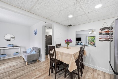 Condominio en alquiler en Coral Springs, Florida, 3 dormitorios, 133.78 m2 № 2251719 - foto 9