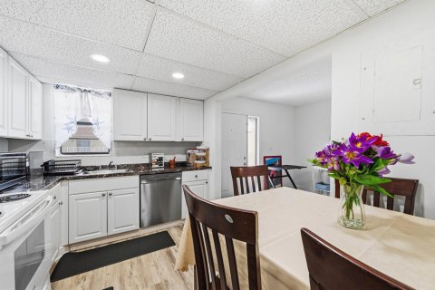 Condominio en alquiler en Coral Springs, Florida, 3 dormitorios, 133.78 m2 № 2251719 - foto 10