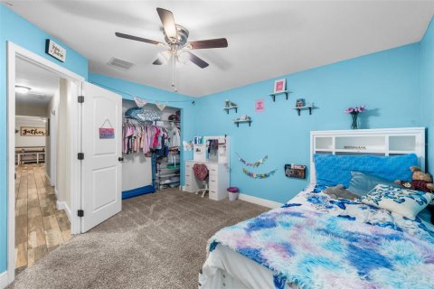House in Anthony, Florida 4 bedrooms, 225.94 sq.m. № 2423815 - photo 21