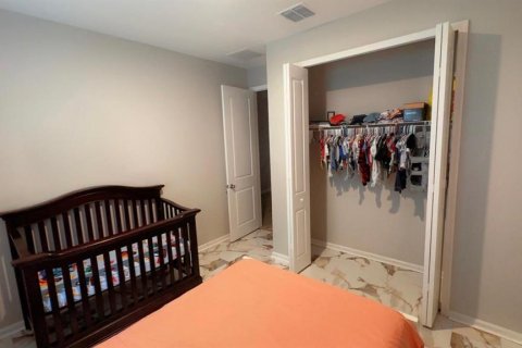 Villa ou maison à louer à Winter Haven, Floride: 4 chambres, 194.82 m2 № 2147690 - photo 8