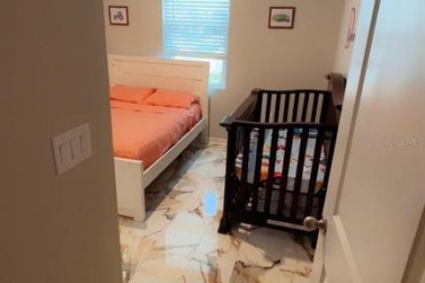 Villa ou maison à louer à Winter Haven, Floride: 4 chambres, 194.82 m2 № 2147690 - photo 10