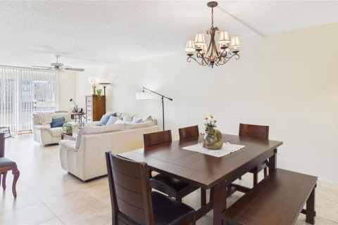 Condo à Pembroke Pines, Floride, 1 chambre № 2176930