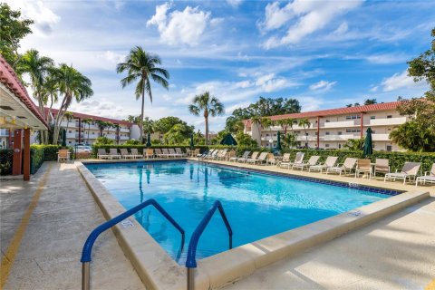 Copropriété à louer à Pembroke Pines, Floride: 1 chambre, 83.61 m2 № 2176930 - photo 22