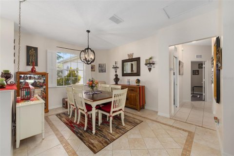 House in Ocala, Florida 2 bedrooms, 156.91 sq.m. № 1736457 - photo 8