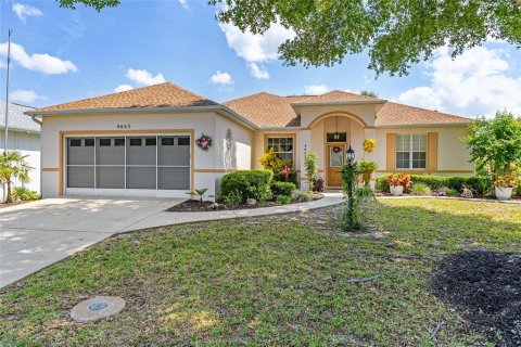 House in Ocala, Florida 2 bedrooms, 156.91 sq.m. № 1736457 - photo 1