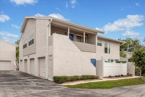 Condo in Orlando, Florida, 2 bedrooms  № 2095777 - photo 2