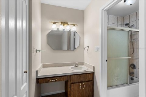 Condo in Orlando, Florida, 2 bedrooms  № 2095777 - photo 13