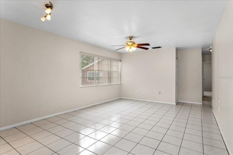 Condo in Orlando, Florida, 2 bedrooms  № 2095777 - photo 6