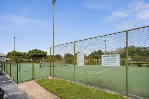 Condo in Orlando, Florida, 2 bedrooms  № 2095777 - photo 18