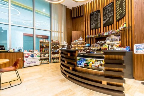 Copropriété à vendre à Hollywood, Floride: 2 chambres, 104.89 m2 № 1975645 - photo 25