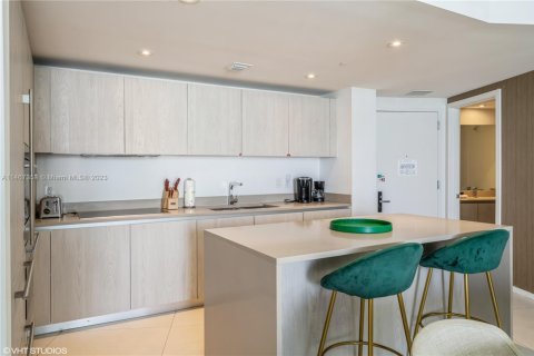 Copropriété à vendre à Hollywood, Floride: 2 chambres, 104.89 m2 № 1975645 - photo 15