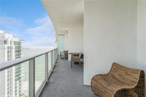 Copropriété à vendre à Hollywood, Floride: 2 chambres, 104.89 m2 № 1975645 - photo 8