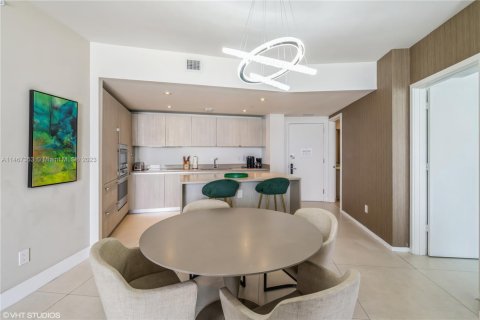 Copropriété à vendre à Hollywood, Floride: 2 chambres, 104.89 m2 № 1975645 - photo 13