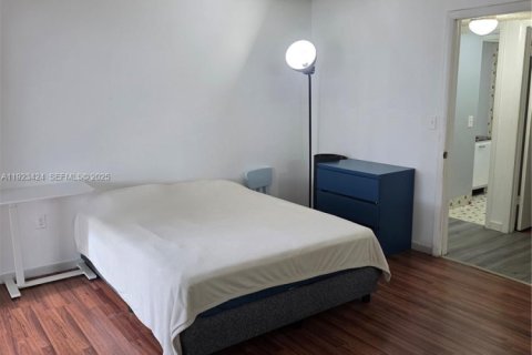 Condominio en venta en Miami, Florida, 2 dormitorios, 89.65 m2 № 1982287 - foto 17