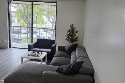 Condominio en venta en Miami, Florida, 2 dormitorios, 89.65 m2 № 1982287 - foto 14