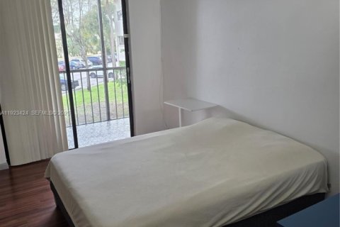 Condominio en venta en Miami, Florida, 2 dormitorios, 89.65 m2 № 1982287 - foto 16