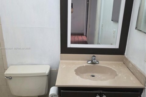 Condominio en venta en Miami, Florida, 2 dormitorios, 89.65 m2 № 1982287 - foto 21