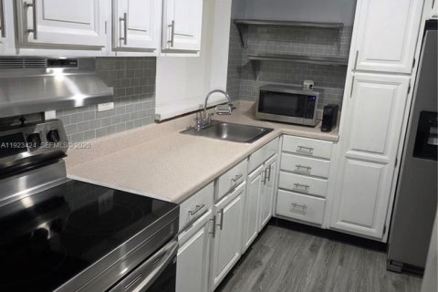 Condominio en venta en Miami, Florida, 2 dormitorios, 89.65 m2 № 1982287 - foto 1