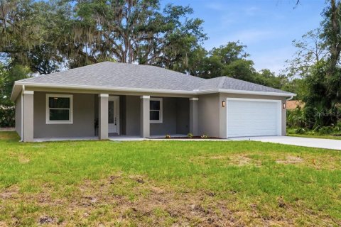 House in DeLand, Florida 3 bedrooms, 151.52 sq.m. № 2110204 - photo 3