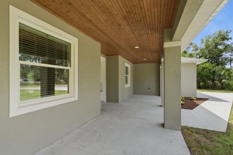 House in DeLand, Florida 3 bedrooms, 151.52 sq.m. № 2110204 - photo 5