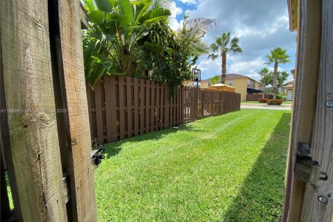 Adosado en alquiler en Doral, Florida, 4 dormitorios, 205.96 m2 № 1929281 - foto 16