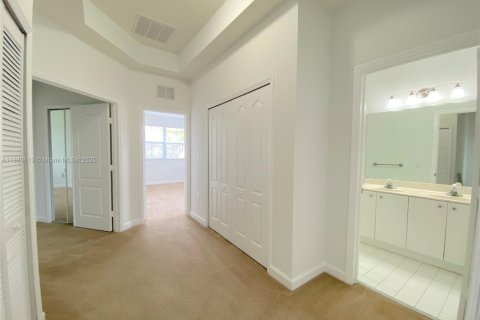 Adosado en alquiler en Doral, Florida, 4 dormitorios, 205.96 m2 № 1929281 - foto 21