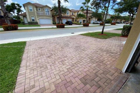 Adosado en alquiler en Doral, Florida, 4 dormitorios, 205.96 m2 № 1929281 - foto 18