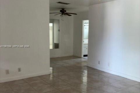 Condo in Dania Beach, Florida, 1 bedroom  № 2029737 - photo 3