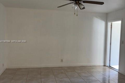 Condo in Dania Beach, Florida, 1 bedroom  № 2029737 - photo 2