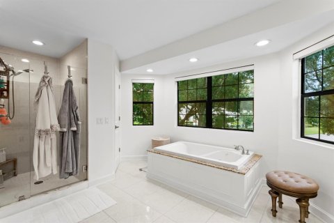 Casa en venta en Tampa, Florida, 4 dormitorios, 478.91 m2 № 2303174 - foto 29