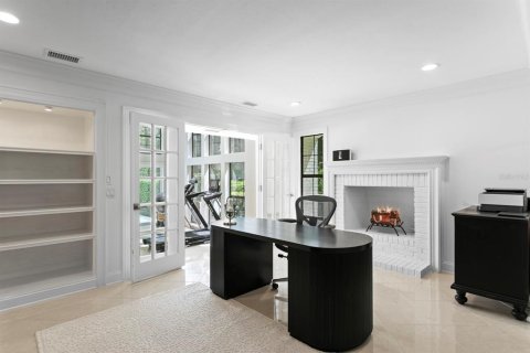 Casa en venta en Tampa, Florida, 4 dormitorios, 478.91 m2 № 2303174 - foto 9