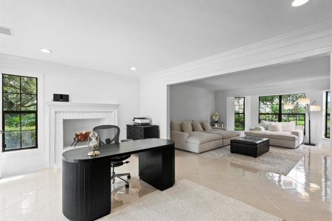 Casa en venta en Tampa, Florida, 4 dormitorios, 478.91 m2 № 2303174 - foto 10