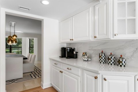 Casa en venta en Tampa, Florida, 4 dormitorios, 478.91 m2 № 2303174 - foto 17