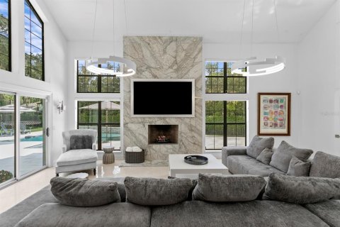 Casa en venta en Tampa, Florida, 4 dormitorios, 478.91 m2 № 2303174 - foto 5