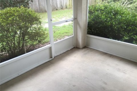 Townhouse in Gainesville, Florida 2 bedrooms, 107.21 sq.m. № 1829049 - photo 13
