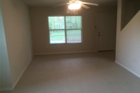 Townhouse in Gainesville, Florida 2 bedrooms, 107.21 sq.m. № 1829049 - photo 10