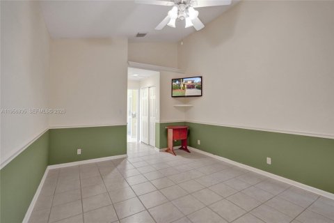 Casa en venta en Boynton Beach, Florida, 4 dormitorios, 209.12 m2 № 2027580 - foto 25
