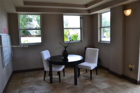 Condo in Miami Beach, Florida, 1 bedroom  № 1941390 - photo 19