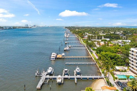 Copropriété à vendre à Palm Beach, Floride: 2 chambres, 113.34 m2 № 2175411 - photo 7
