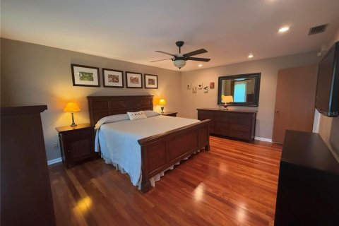 Casa en venta en Orlando, Florida, 3 dormitorios, 217.21 m2 № 1898647 - foto 12